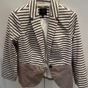 The Limited Blazer Size Small